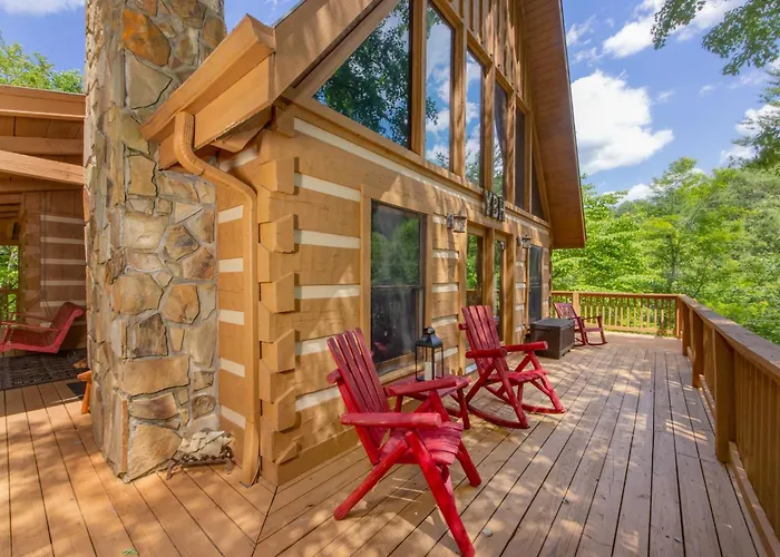 Yoli Bear Hideaway